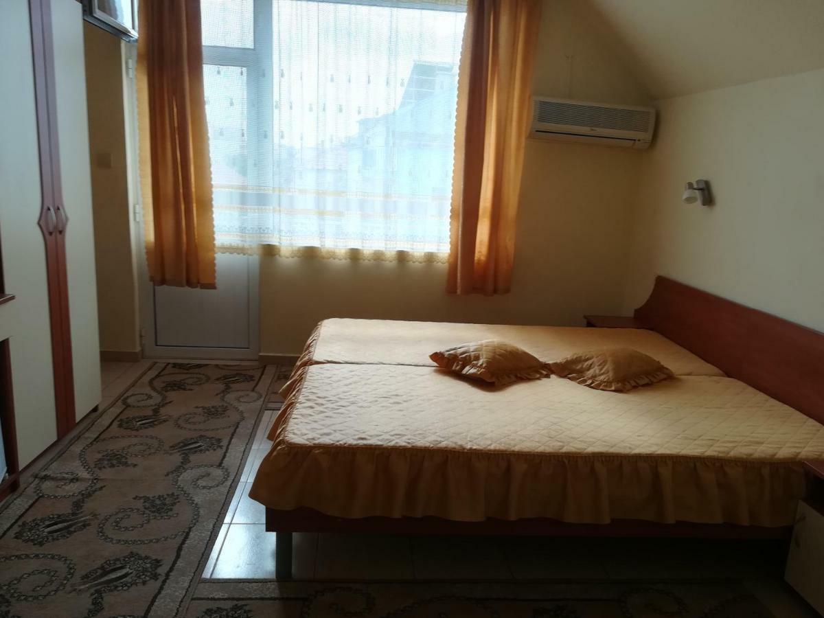 Guest House Georgieva Ravda Buitenkant foto