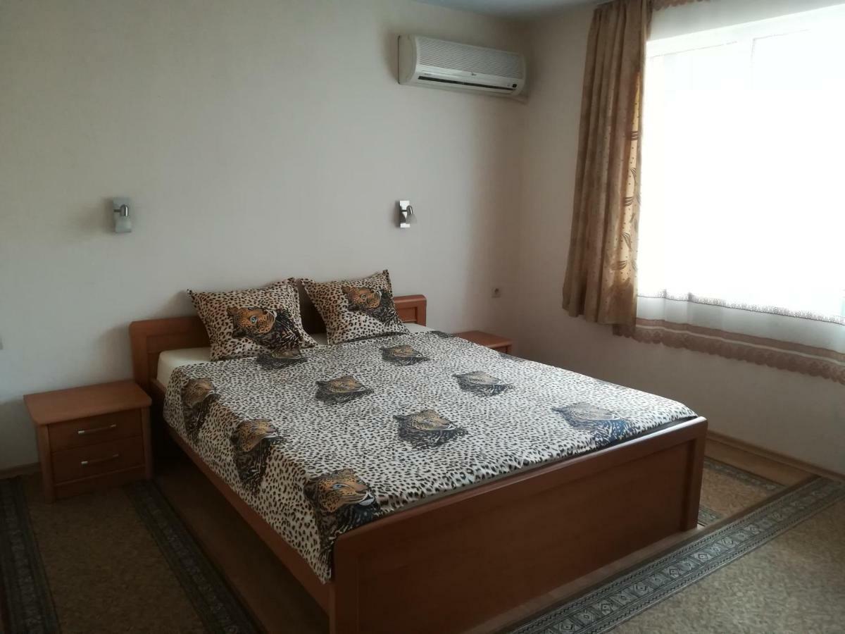 Guest House Georgieva Ravda Buitenkant foto